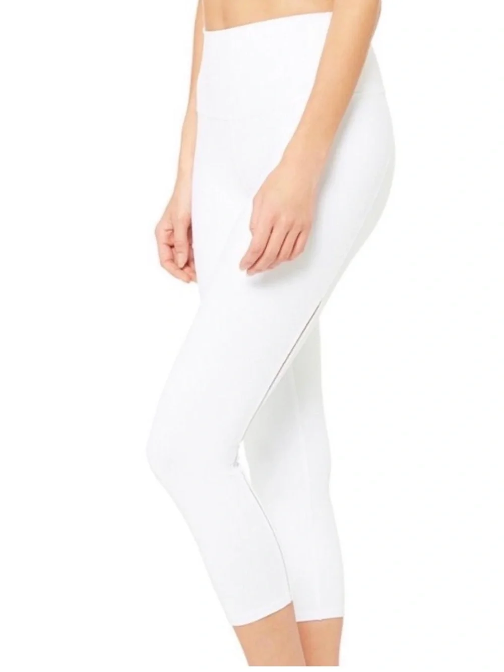 Alo Yoga High Waist Dash 7/8th Capri Cropped Tights in White, Women’s size Small